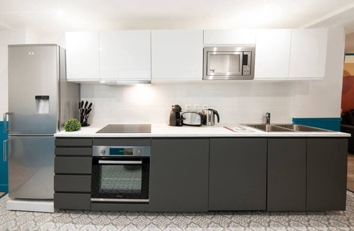 Strasbourg -Saint-Denis Apartment | Elegant, Air-conditioned & Central, close Marais