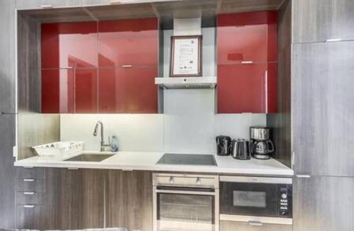 Toronto Entertainment District Apartment | Elegant Condo Downtown on Front West Street II