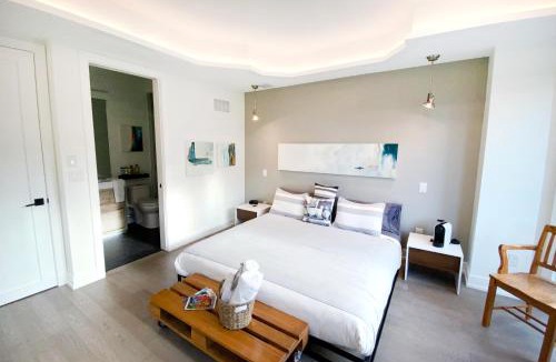 Cabbagetown South House | Elegant Downtown Home