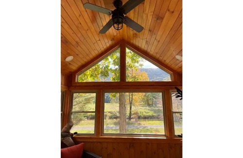 Austin House | Elk/trout/hunting/star gazing 4 bdrm, 2 bath cabin