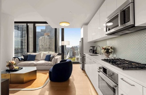 Tudor City Apartment | Embassy I | High-floor Midtown 2BR