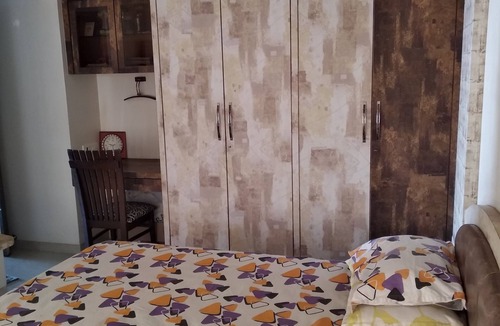 Andheri West Apartment | Embrace your stay!