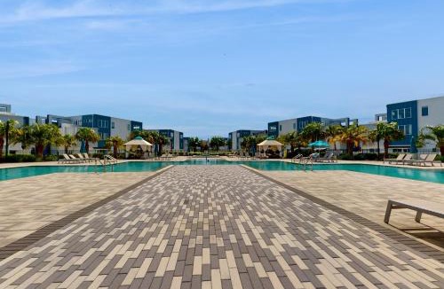 Reunion Apartment | Enchanted Oasis Residence #202