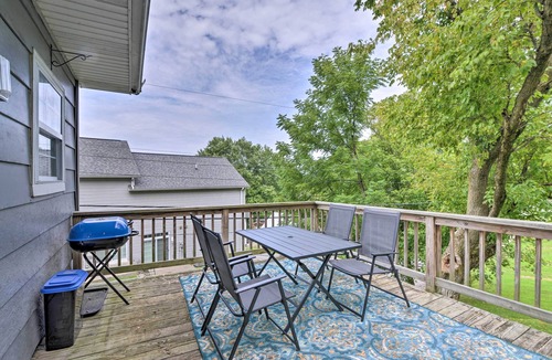 Morgantown House | Enchanting Family House w/Balcony < 3 Mi to WVU!