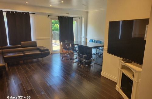 Downsview House | Enjoy a short stay in our newly renovated house with internet and cable TV.