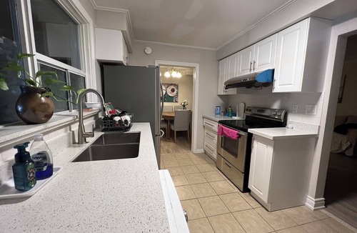 Bridlewood House | Enjoy Free parking three-bedroom Bunglaw house!
