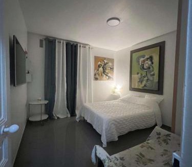 La Courneuve Apartment | Ensemble d'Appartements à La Courneuve - Bien Desservis et Disponibles Séparément