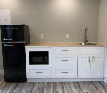 Waterloo Apartment | ENTIRE 2 BEDROOM APARTMENT DOWNTOWN - u5