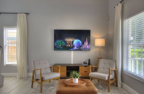 Bridgewater Crossing House | Entire House - 20 mins to Disney with game room and private pool