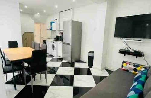 Aubervilliers Apartment | Entire Residence Paris-stade de France