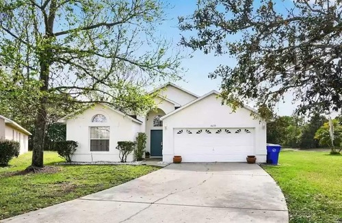Eagle Pointe South Villa | Entire Villa with Pool and great Privacy near Disney