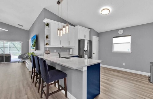 Sandy Ridge House | Escape to Coral Bliss~5BR Pool