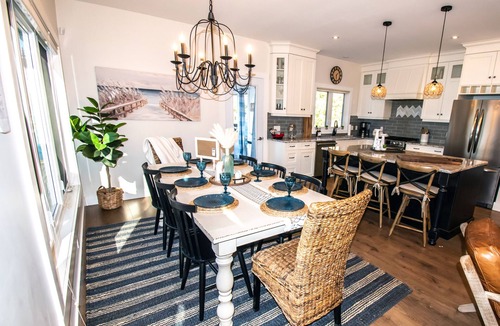 Seguin Cottage | Escape to Muskoka Waterfront Cottage - Hot Tub & Private Beach!
