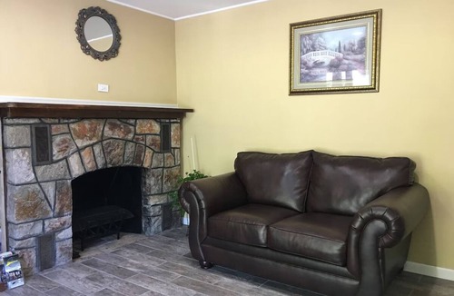 Milford House | Escape to Our Inn: Located Right off Interstate 84 | Free Parking