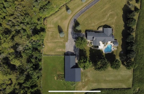 Middlesex Centre House | Estate Home With 5 bed and 3 bath.