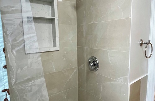Richview House | Etobicoke House close to Airport and other Amenities