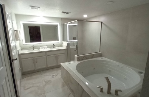 Florida Central Atlantic Coast Resort | Excellent Location Close to Everything !