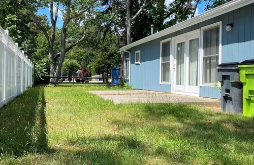 Rehoboth by the Sea Cottage | Exceptional Dewey Beach Stay Central Location Near Ocean & Bay