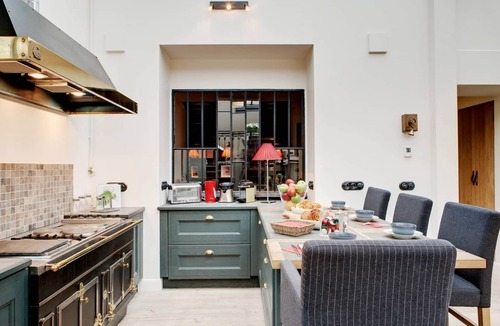 Jardin des plantes Apartment | EXCEPTIONAL PARISIAN LOFT: SPACIOUS RETREAT IN TRANQUIL COURTYARD – 240 SQM