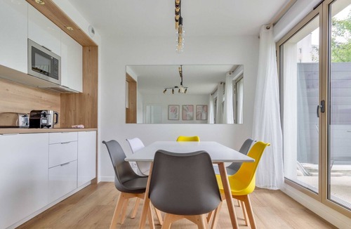 Champigny-sur-Marne Apartment | Exclusive apt with Garden - 6P - Near Disney/Paris