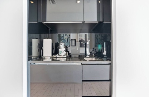 City Center Condo | Exclusive Oceanfront Studio at W Hotel – Indulge in Miami's Luxury