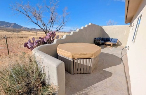 Cochise House | Expansive ranch house w/ guest suite for groups