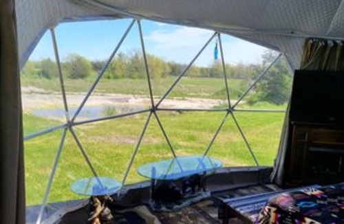 Shannonville House | Experience a Dome: Unwind in the Heart of the Bay of Quinte!