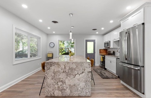 Historic Old Northeast House | Experience the Vibrant Downtown St Pete!