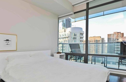 Yorkville Apartment | Exquisite Yorkville 1 Bedroom Condo