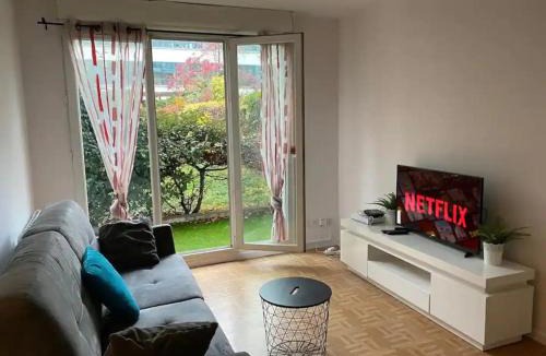 Saint-Denis Apartment | F2 50m2 Paris Gare du nord - Stade de France - Parking