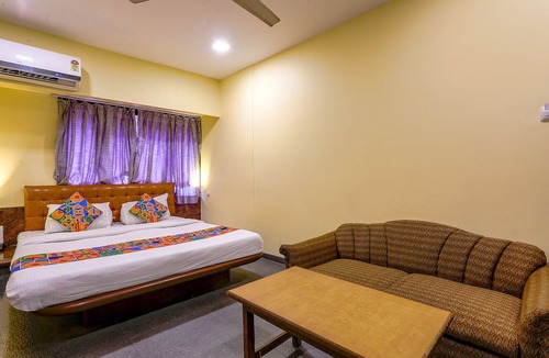 Vile Parle East Hotel | Fabexpress Jayshree