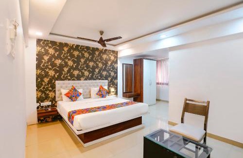 Kolegaon Hotel | FabHotel Arsh Executive Inn