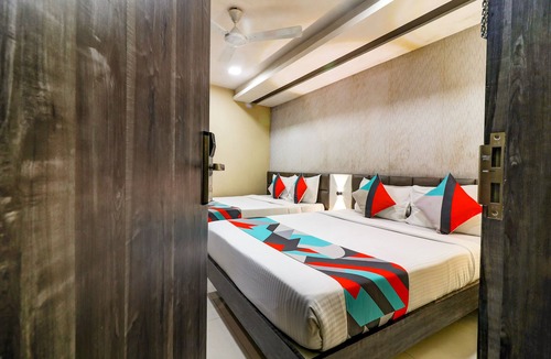 Kurla West Hotel | FabHotel Grand Heritage