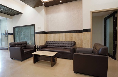Kismat Nagar Hotel | Fabhotel Kamran Residency