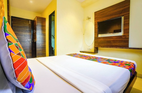 Prabhadevi Hotel | Fabhotel New Silver Elite