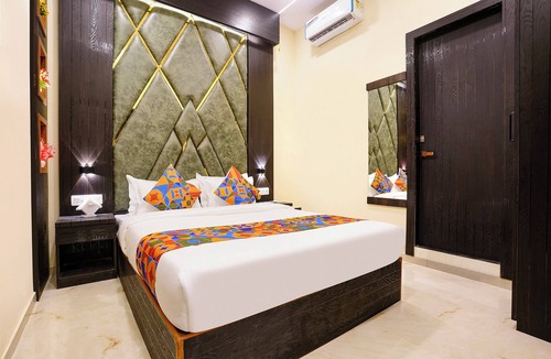 J B Nagar Hotel | Fabhotel Skyline Suite
