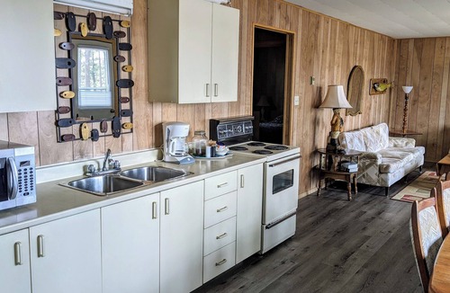 Nipissing Cottage | Fabulous Cottage on the Best Sand Beach in Ontario