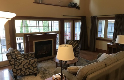 Port Stanton Resort | Fabulous Waterfront Sparrow Lake Resort Available May 31 to June 7