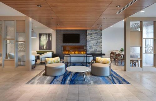 Orillia Hotel | Fairfield by Marriott Inn & Suites Orillia