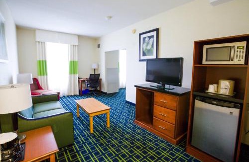 Clearview Hotel | Fairfield Inn by Marriott Toronto Oakville