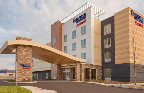 South Hills Hotel | Fairfield Inn & Suites by Marriott Pittsburgh Airport/Robinson Township