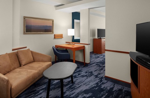 Bedford Hotel | Fairfield Inn & Suites by Marriott Bedford