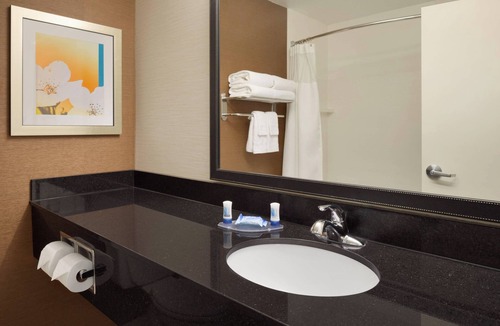 Poland Hotel | Fairfield Inn & Suites Youngstown Boardman/Poland