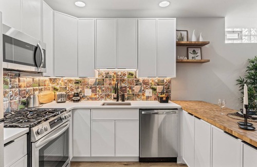Old City Condo | Fam Friendly | Old City | Near Historical Sites