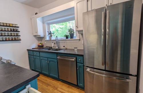 Guelph House | Family Century Home Near Downtown Guelph