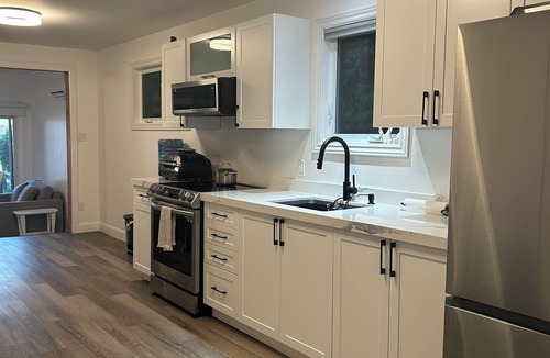 Victoria Road Cottage | Family Cottage on Balsam Lake