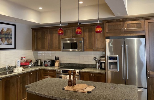Seguin House | Family Cottage on Lake Joseph