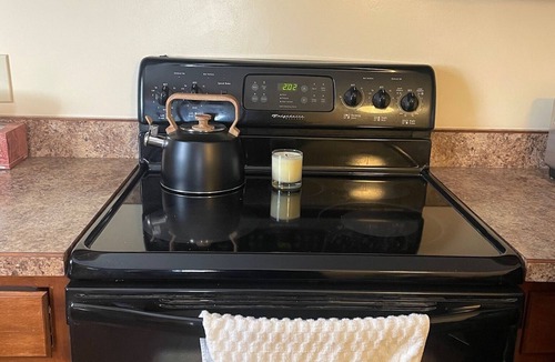 Park Forest Village House | Family Friendly 4 Bedroom House Near Penn State University