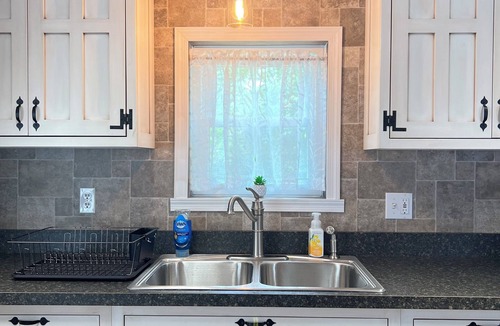 Mount Union House | Family Friendly Guesthouse along 522 in a quiet setting of Mount Union PA