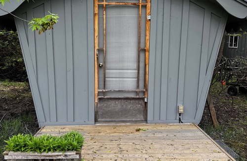 Clearview Cabin | Family Friendly Houskeeping Cabin with additional Bunkie.